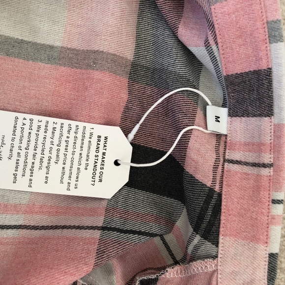 Beautiful Pink Flannel Shirt! - Picture 4 of 4